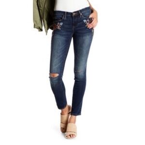 BLANKNYC Floral Embroidered Skinny Jeans size 27